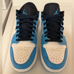 2021 Air Jordan 1 Low UNC